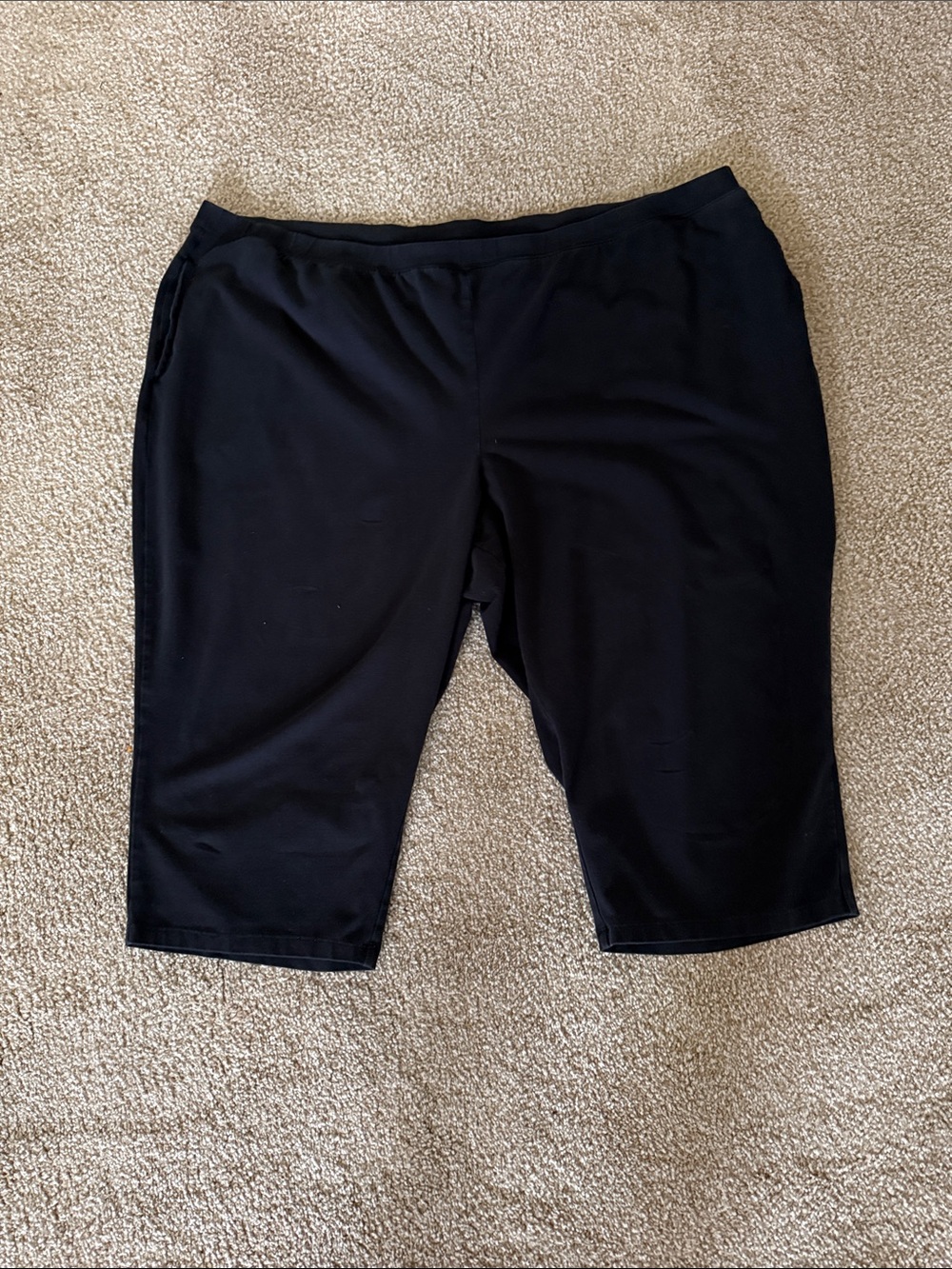 Catherines Black Petite 3X Capris